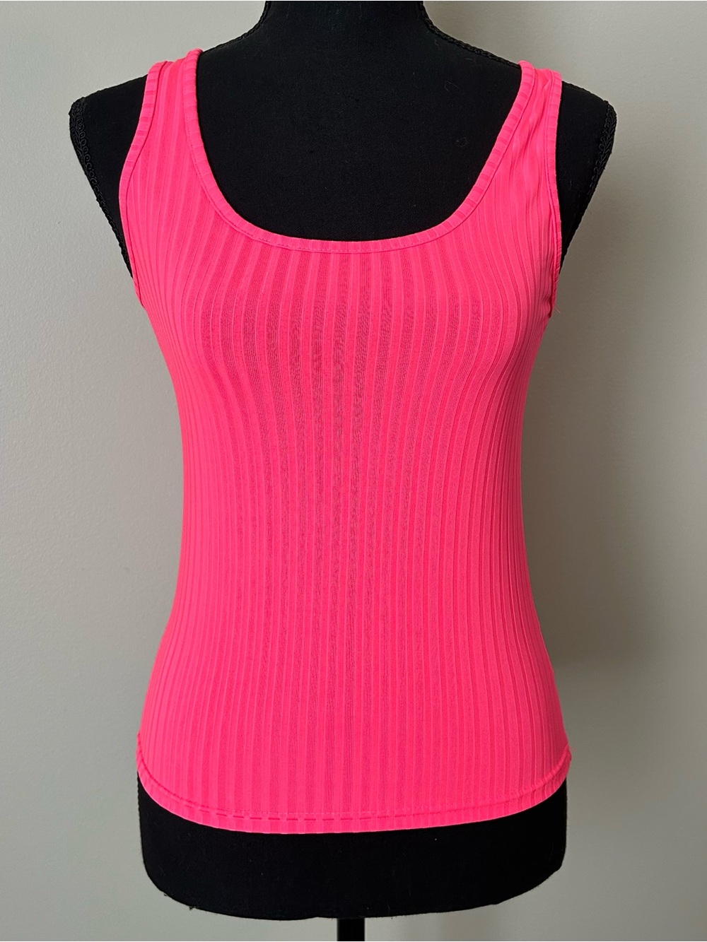 SHEIN Neon Pink Ribbed Tank Top – Size Small – Like New